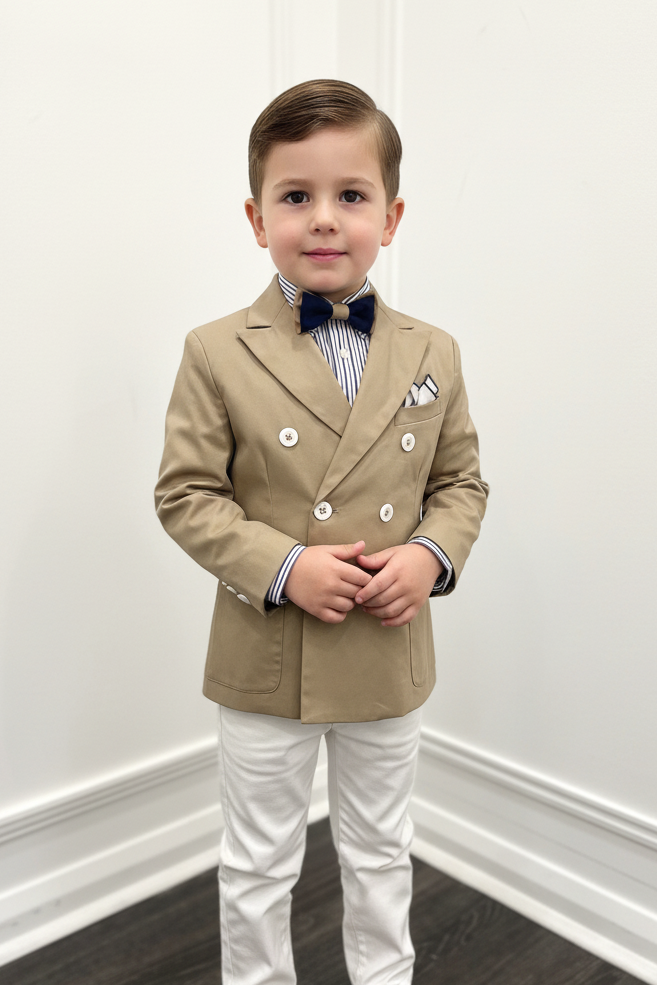 Cruz (white pants)