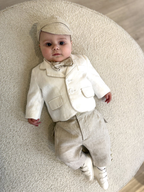 Oliver: White & Taupe