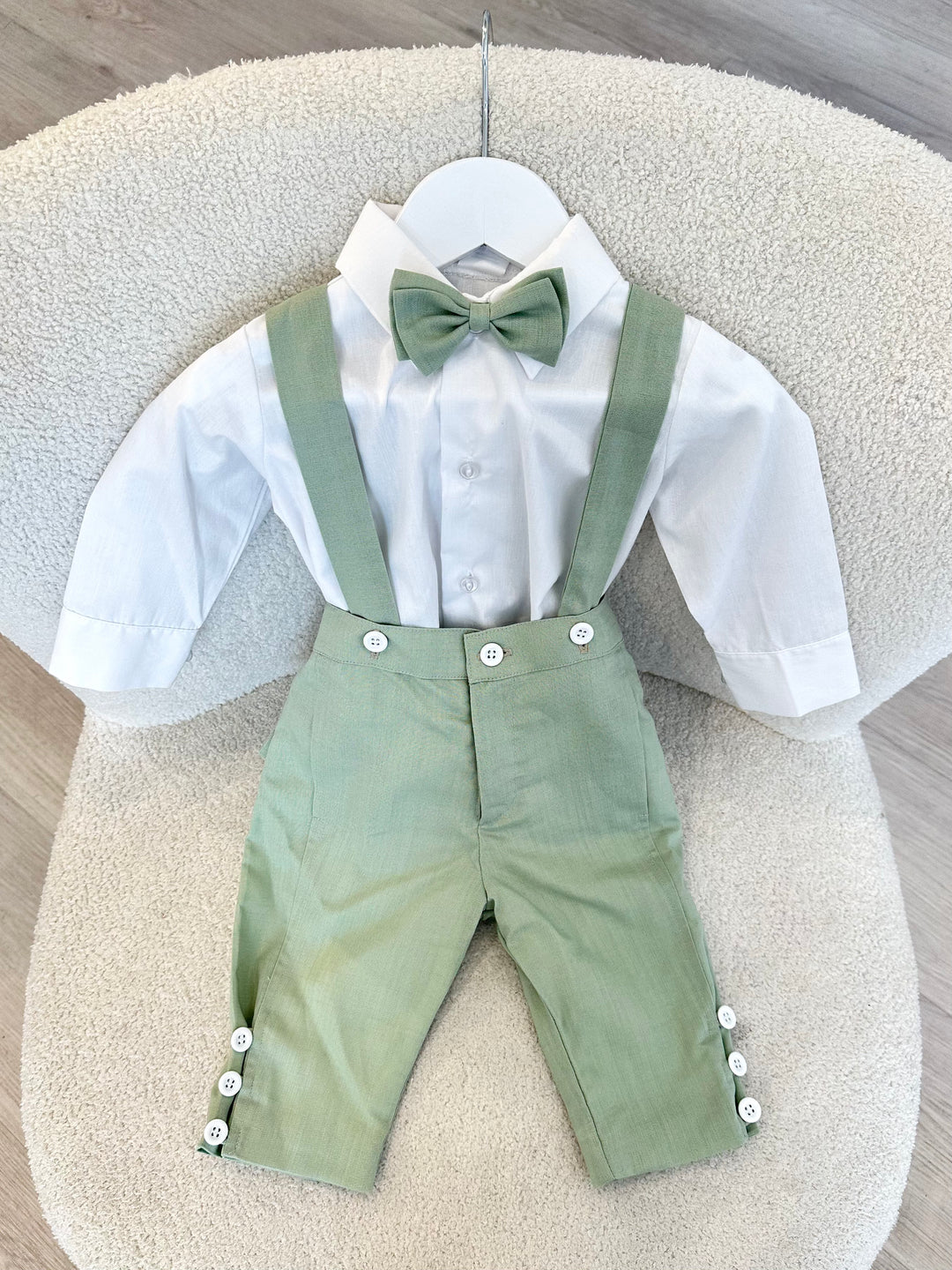 Charlie with Vest: Hunter Green & White Linen